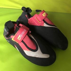 5.10 HiAngle Climbing shoes LIKE NEW size 38 great condition just some chalk